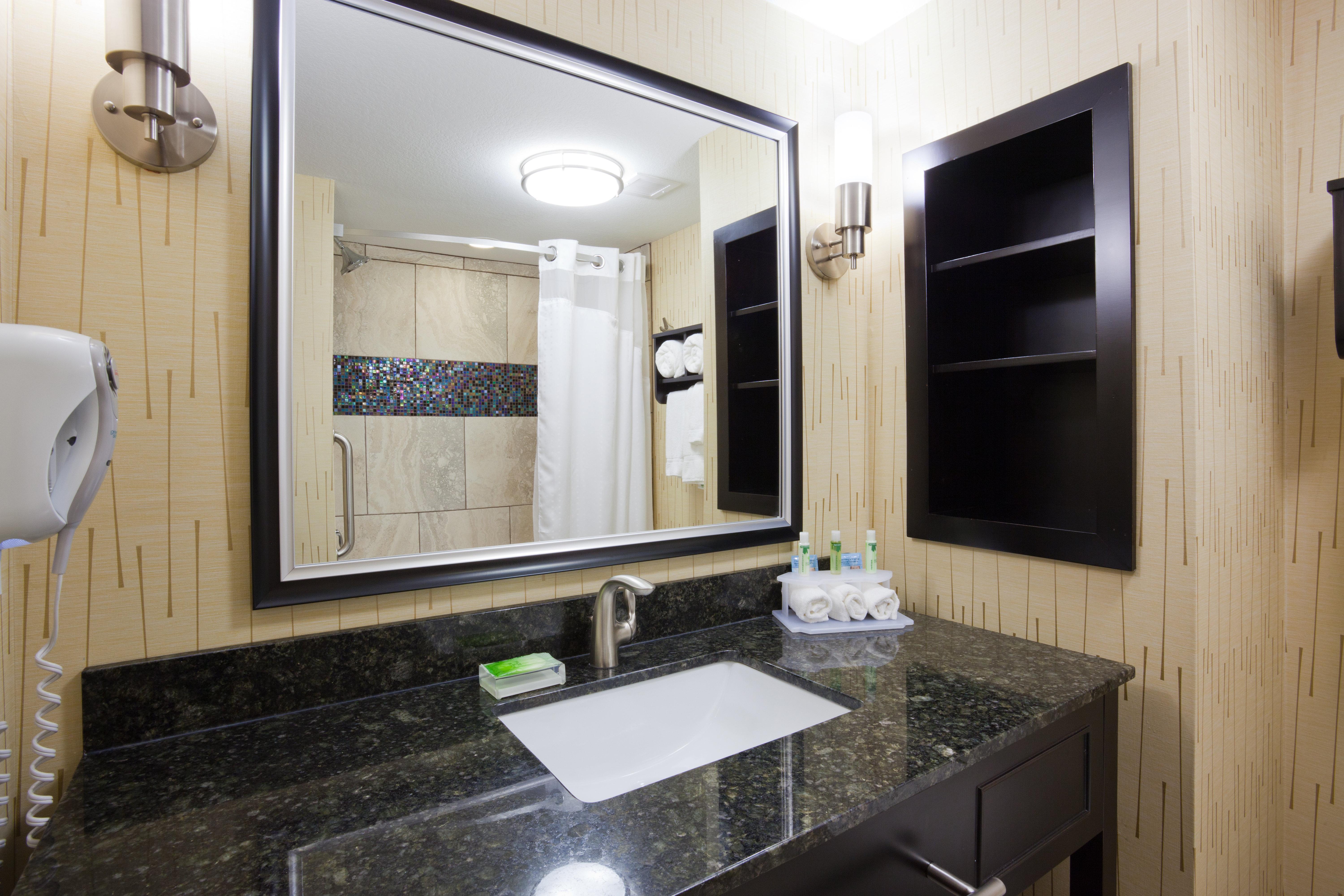Holiday Inn Express & Suites Fort Dodge By Ihg Exteriör bild