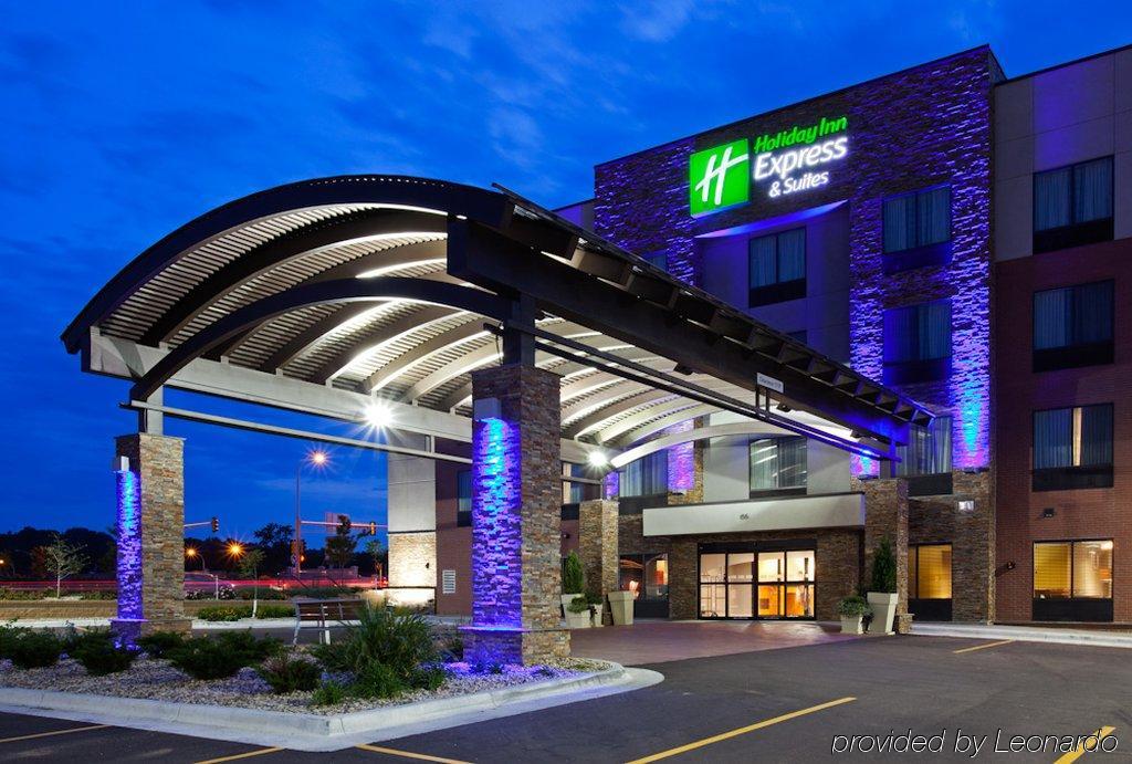 Holiday Inn Express & Suites Fort Dodge By Ihg Exteriör bild