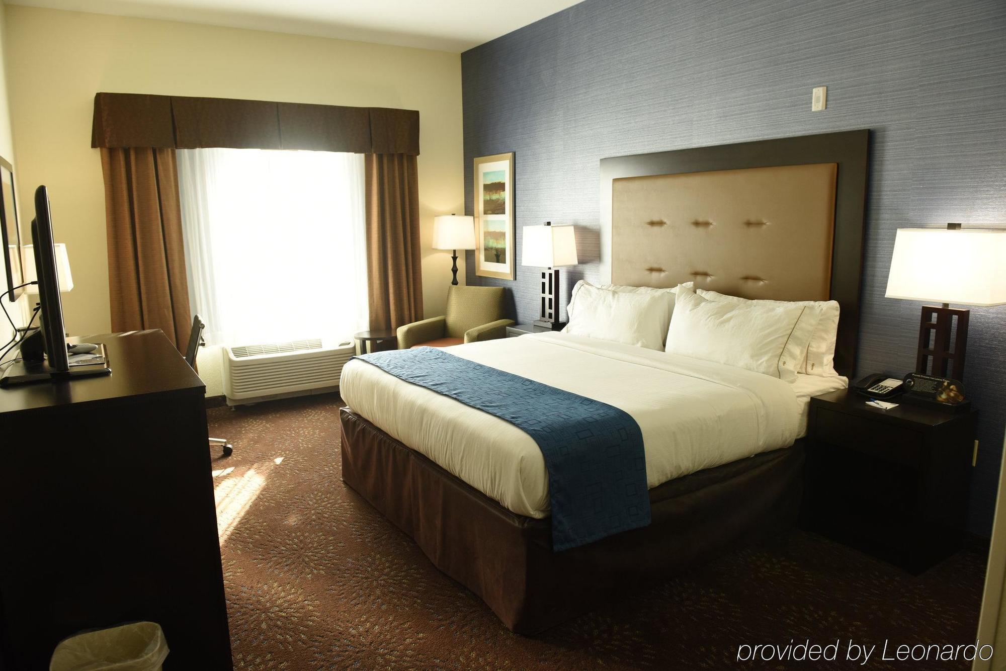 Holiday Inn Express & Suites Fort Dodge By Ihg Exteriör bild